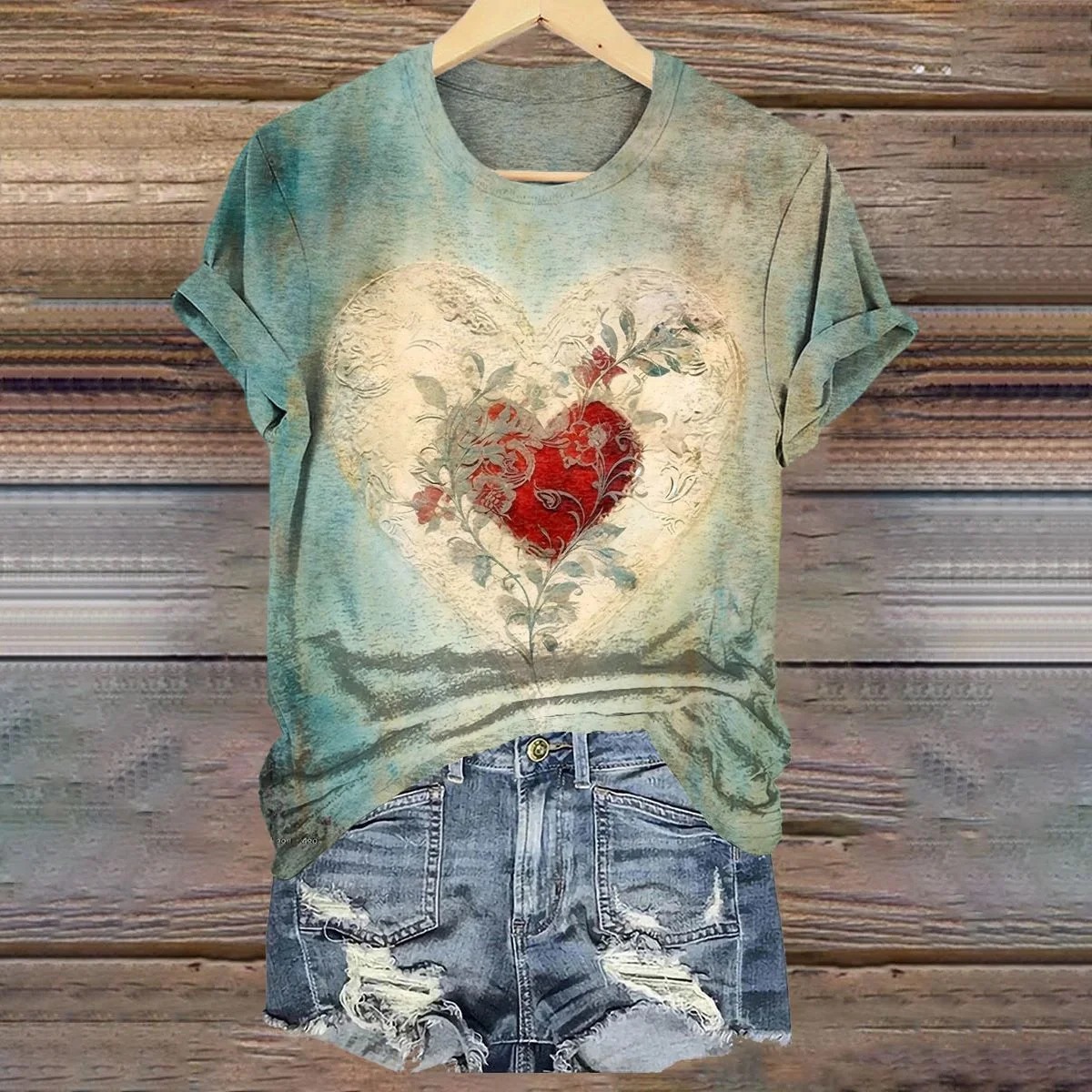 Women's V-Neck Casual T-Shirt with Heart Tattoo Art Print Women's V-Neck Casual T-Shirt with Heart Tattoo Art Print