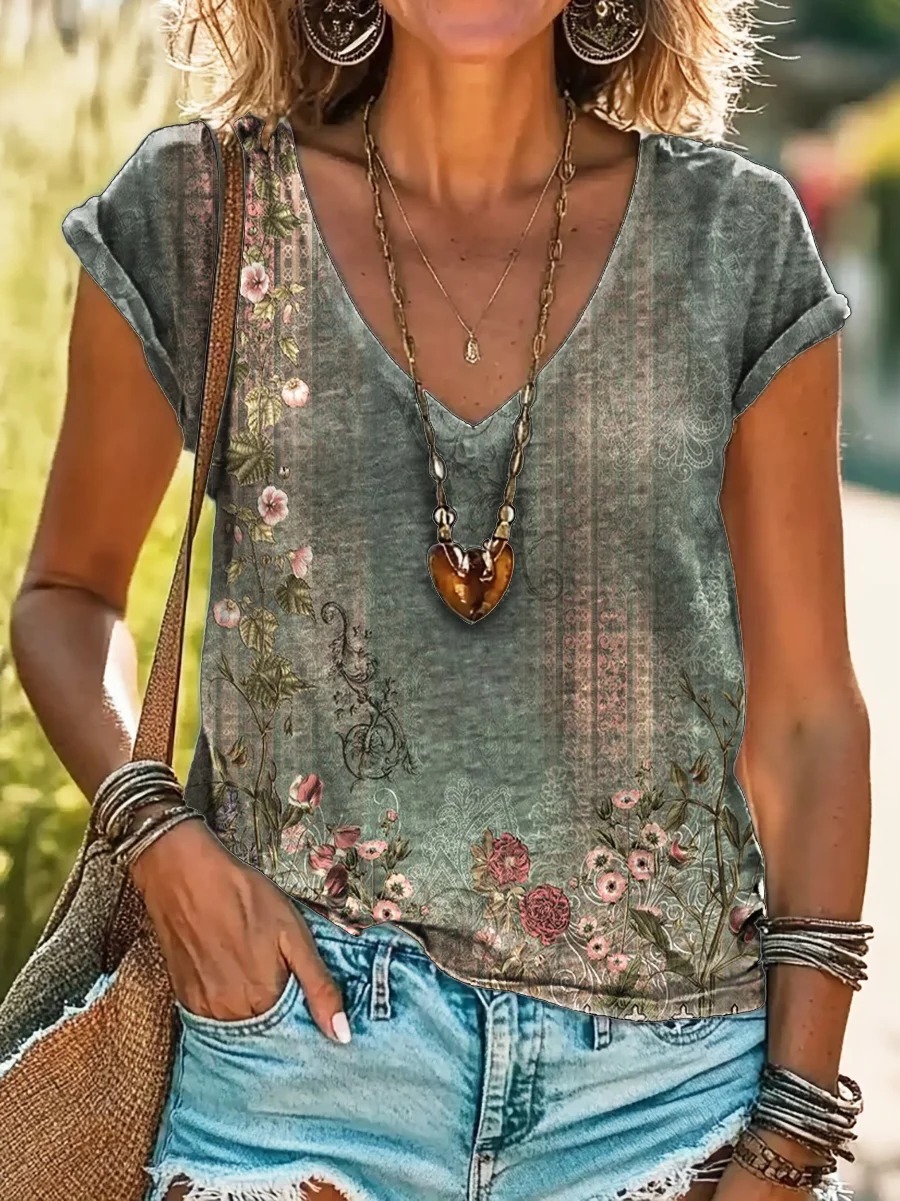 Women's Retro Ethnic Flowers Print V-neck Casual T-Shirt Women's Retro Ethnic Flowers Print V-neck Casual T-Shirt