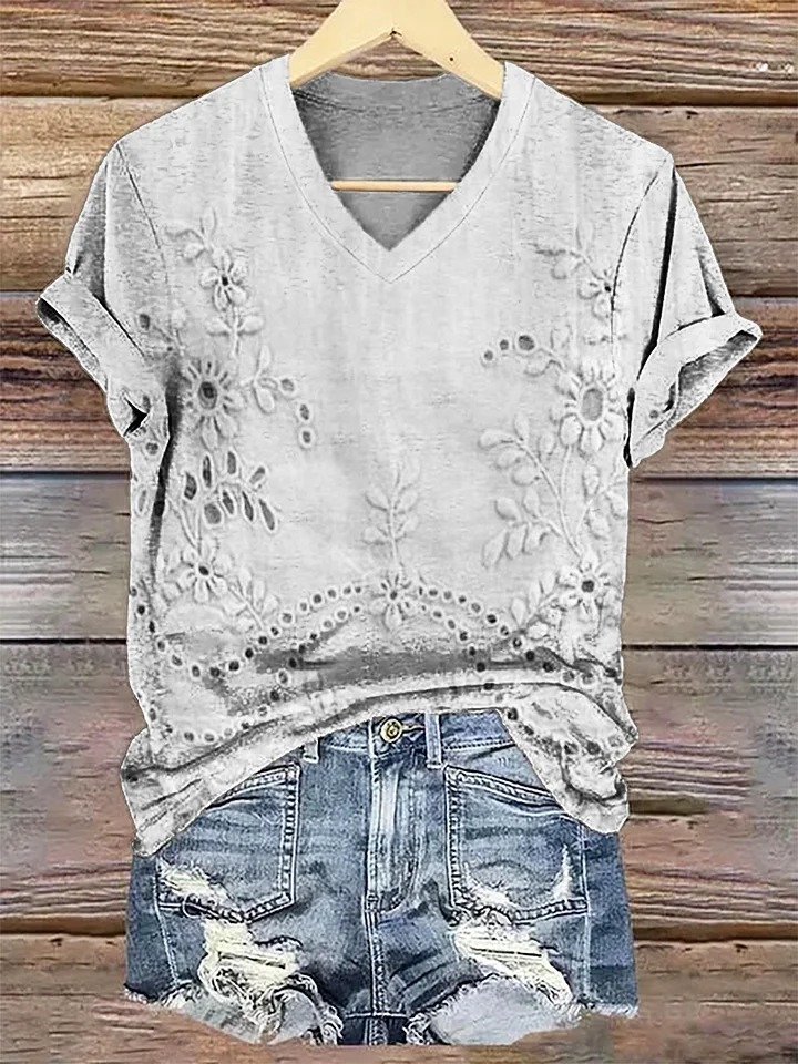 Women's Vintage Floral Texture Patterns Print V-neck Casual T-Shirt Women's Vintage Floral Texture Patterns Print V-neck Casual T-Shirt