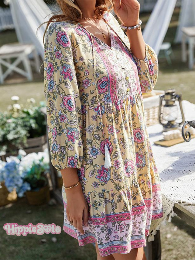 Bohemian Casual Holiday Style V-neck Dress Short Skirt Bohemian Casual Holiday Style V-neck Dress Short Skirt