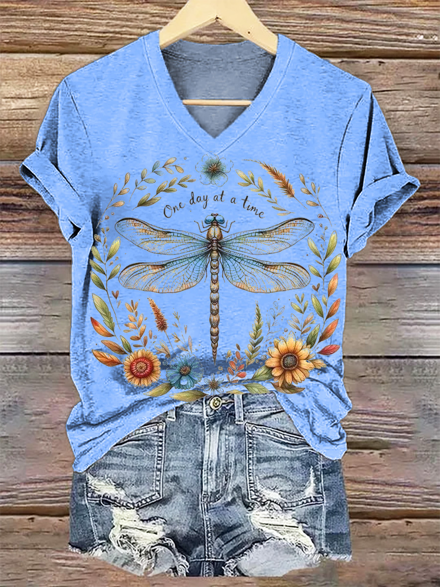 Women's Dragonfly V-Neck Casual T-Shirt Women's Dragonfly V-Neck Casual T-Shirt